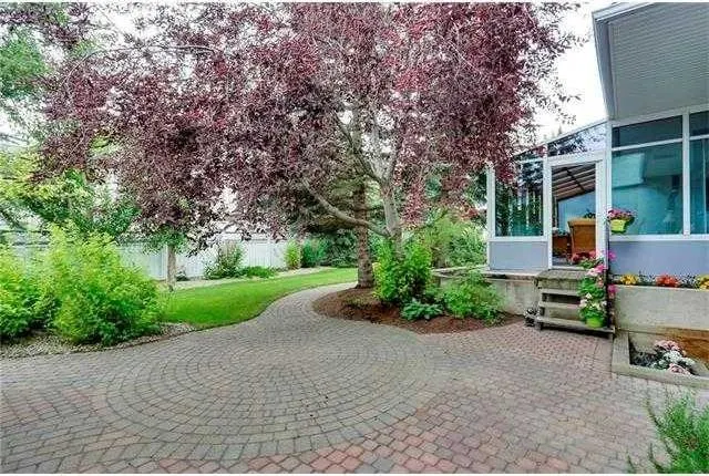 175 Pumpvalley Court SW