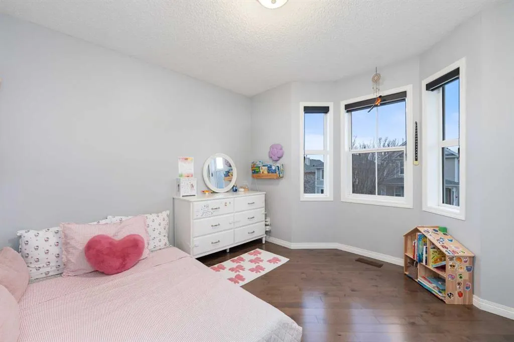 50 Tuscany Valley Rise NW