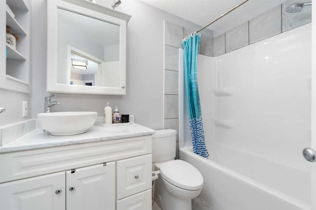 50 Tuscany Valley Rise NW