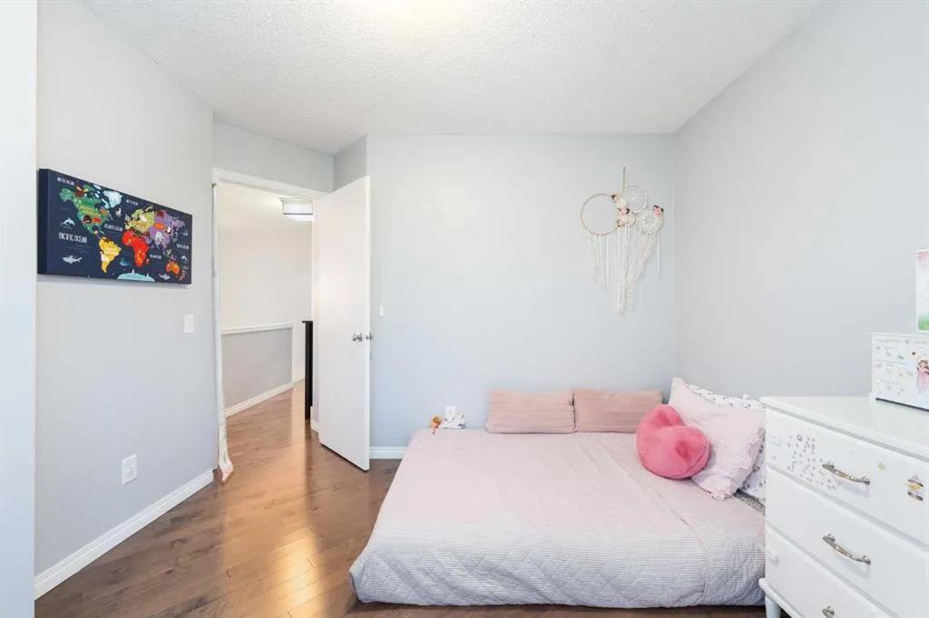 50 Tuscany Valley Rise NW