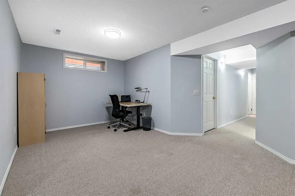 63 Bridlecreek Terrace SW