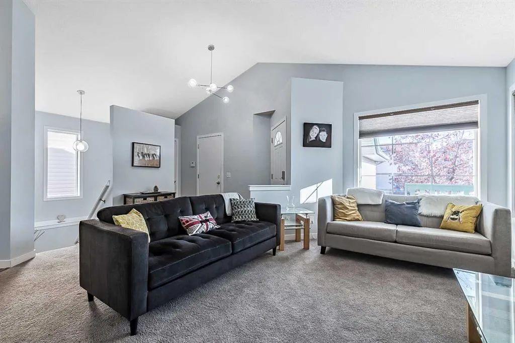 63 Bridlecreek Terrace SW