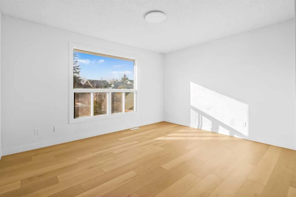 6632 Temple Drive NE