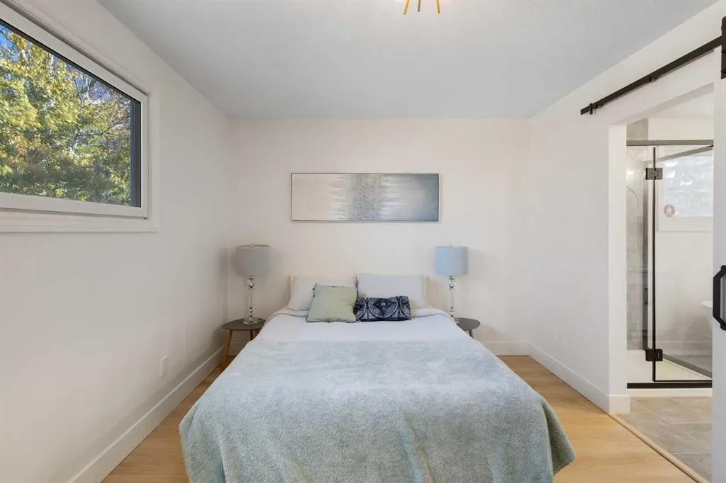 4812 Verona Drive NW