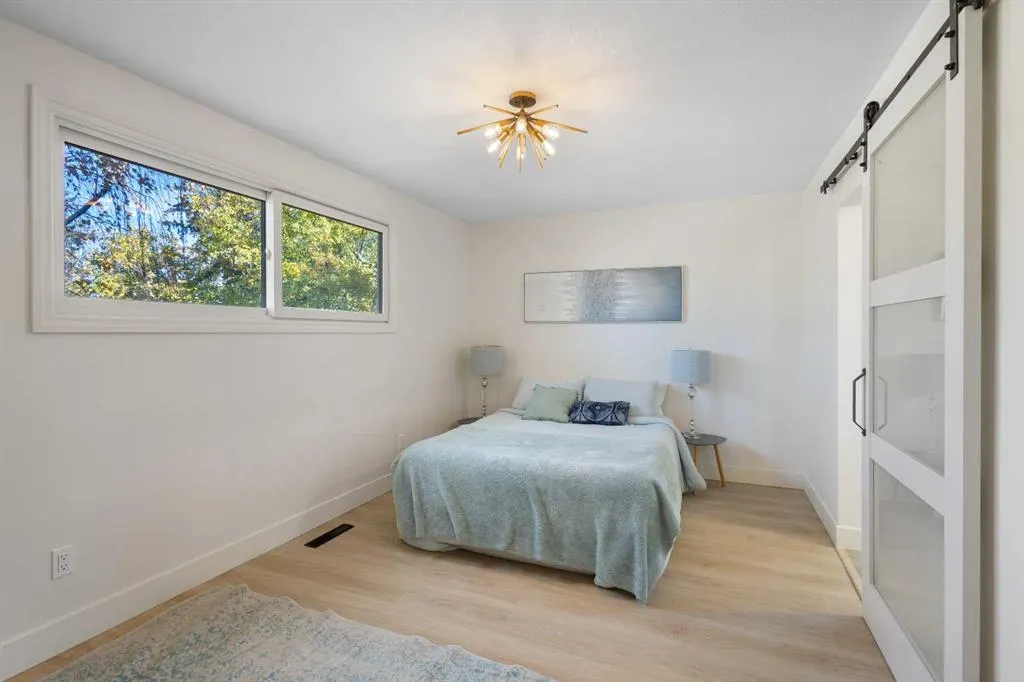 4812 Verona Drive NW