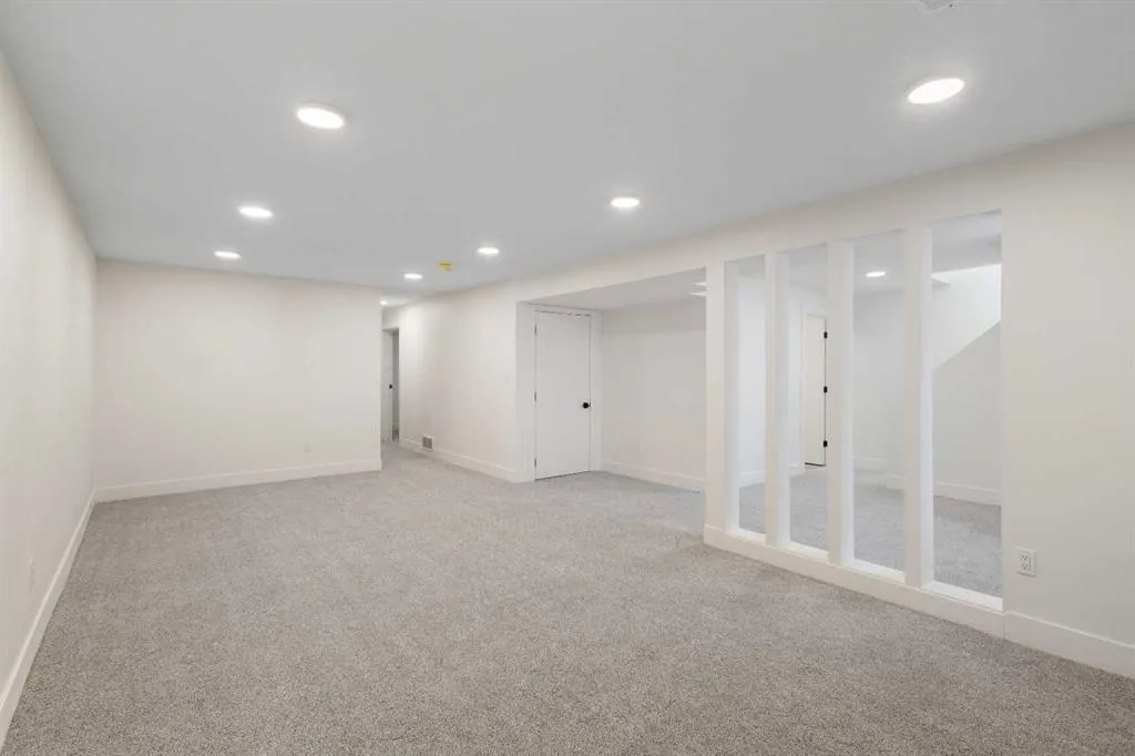 4812 Verona Drive NW