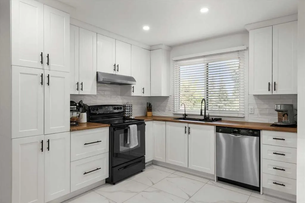 5231 Sheldon Place NW