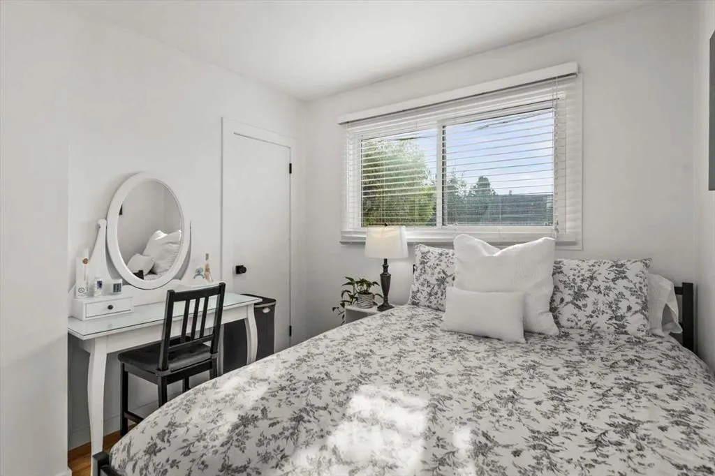 5231 Sheldon Place NW