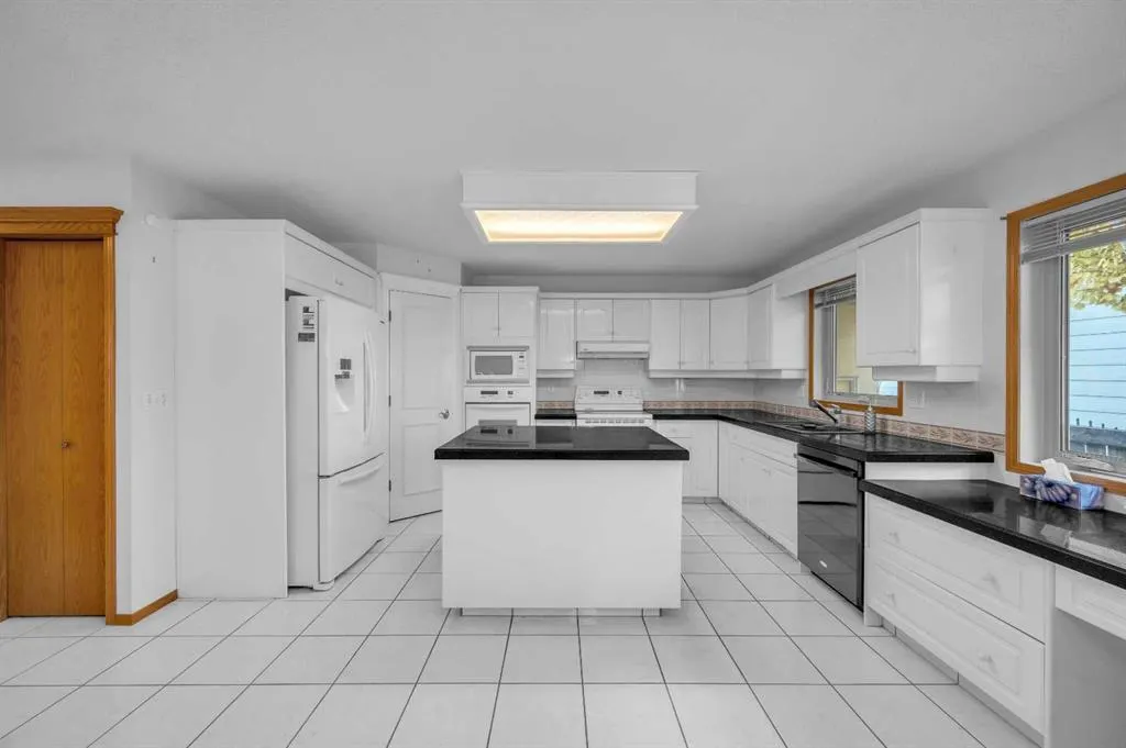 13895 Evergreen Street SW