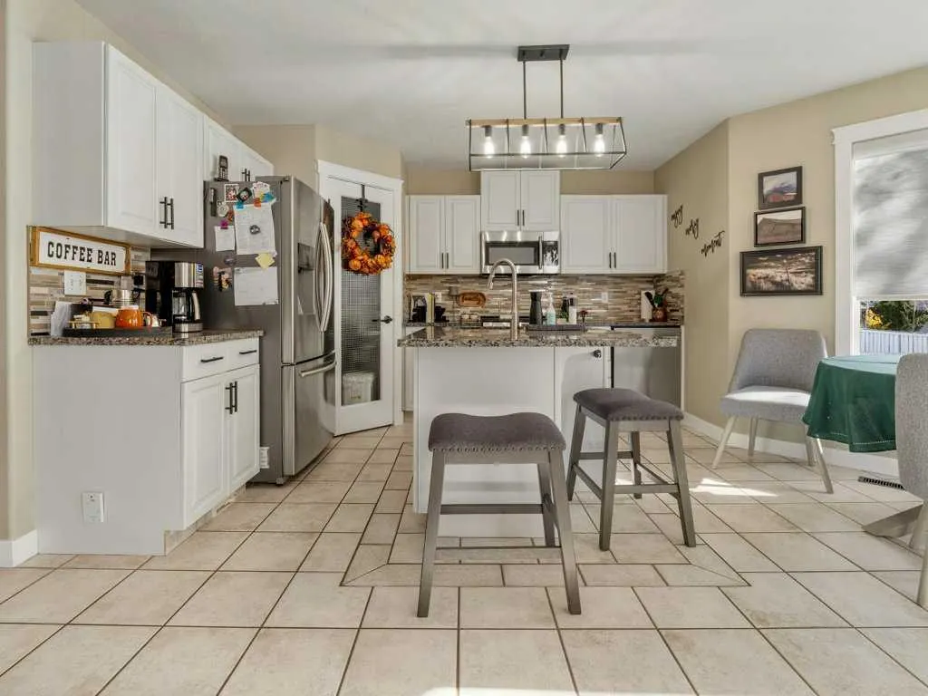 425 FAIRMOU Boulevard S