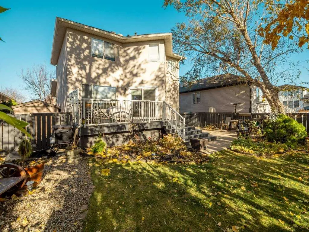 425 FAIRMOU Boulevard S