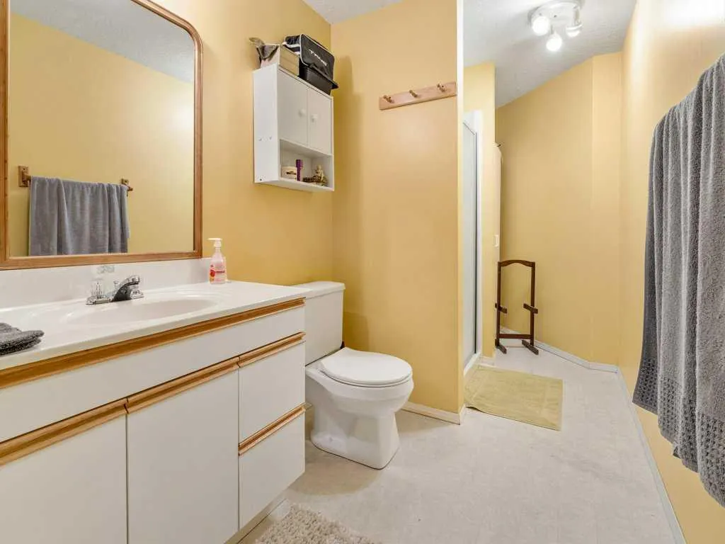 425 FAIRMOU Boulevard S