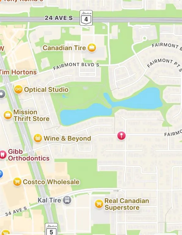 425 FAIRMOU Boulevard S