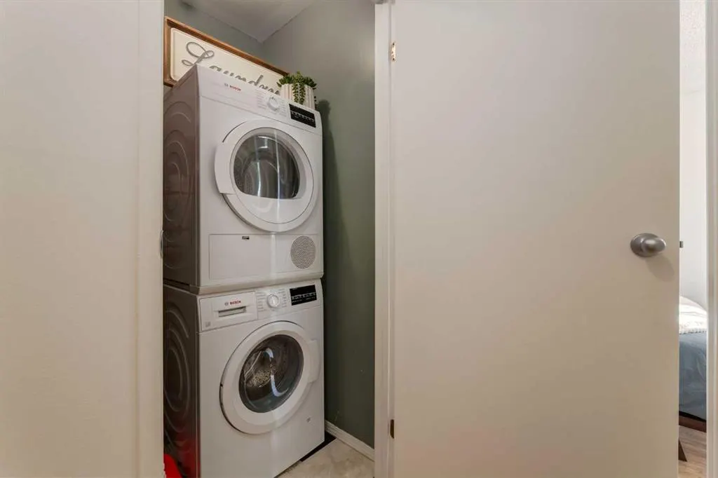 545 18 Avenue SW, #103