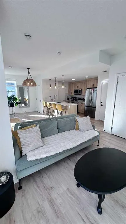 562 Seton Circle, #407