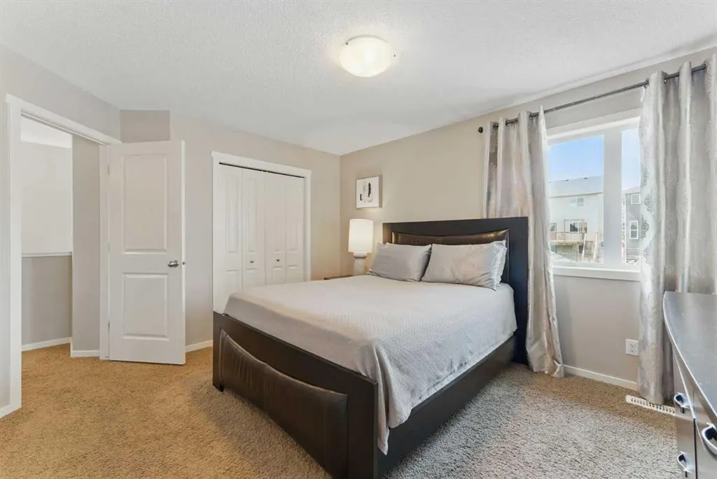 19 Sage Bank Road NW