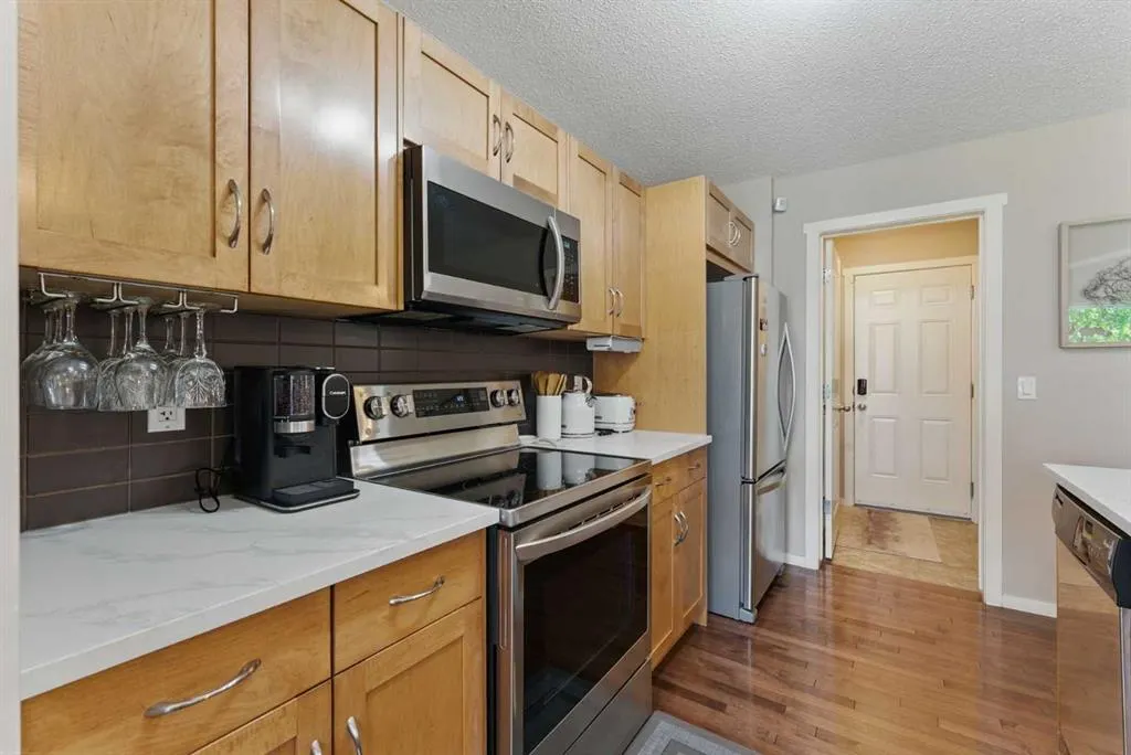 19 Sage Bank Road NW