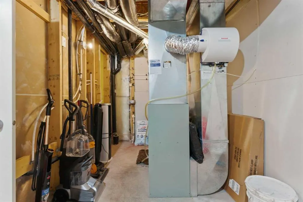 19 Sage Bank Road NW