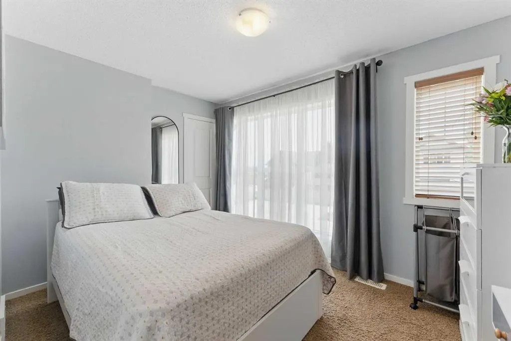 19 Sage Bank Road NW