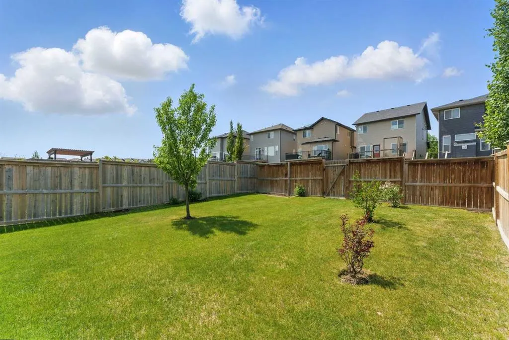 19 Sage Bank Road NW