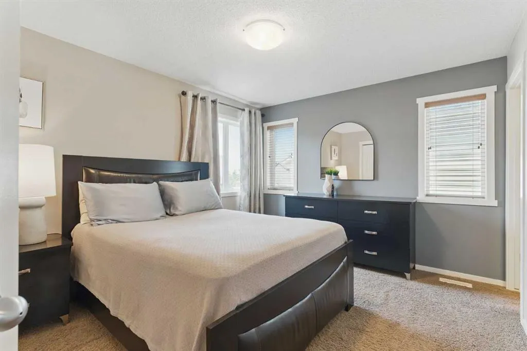 19 Sage Bank Road NW