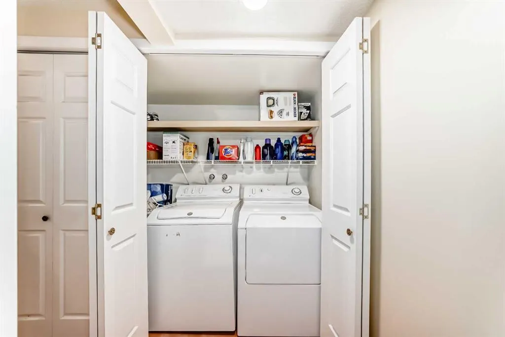 357 Point Mckay Gardens NW