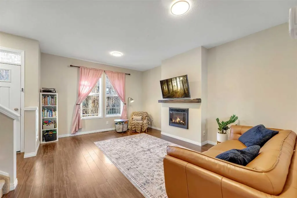 11 Williamstown Gardens NW