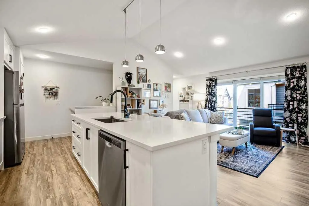 100 Walgrove Court SE, #3206