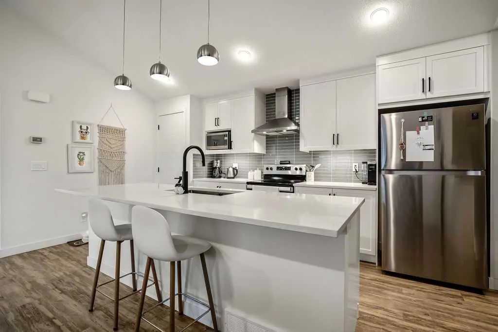 100 Walgrove Court SE, #3206