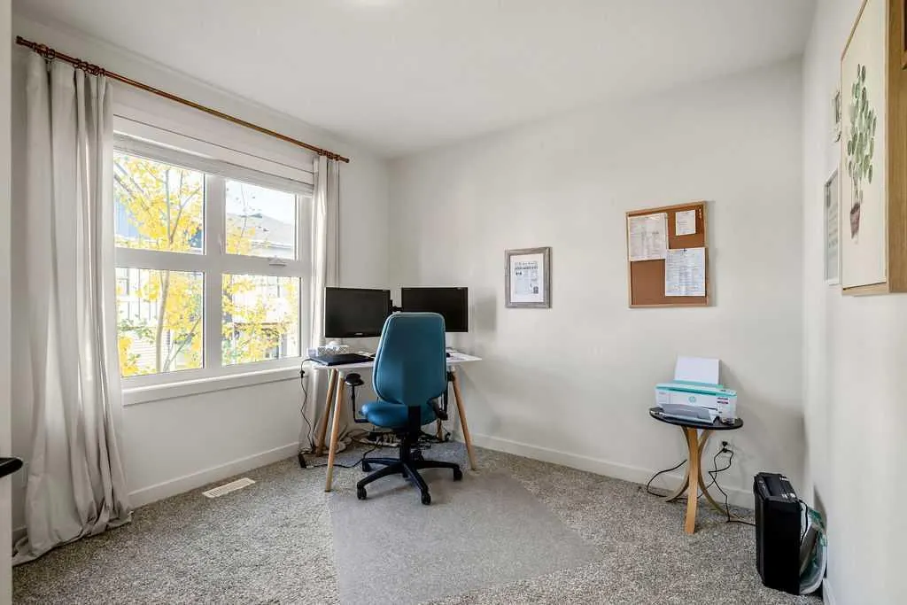 100 Walgrove Court SE, #3206