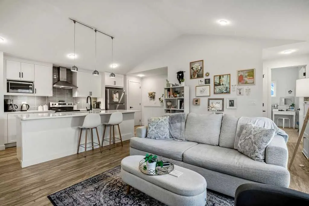 100 Walgrove Court SE, #3206