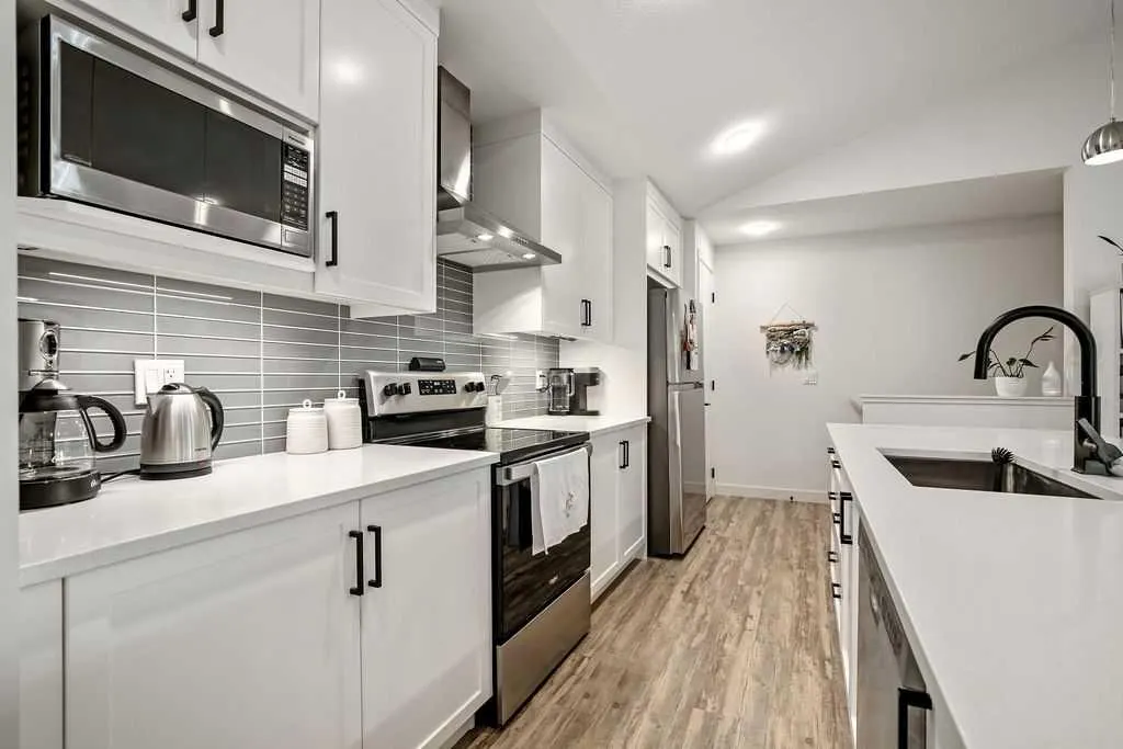 100 Walgrove Court SE, #3206