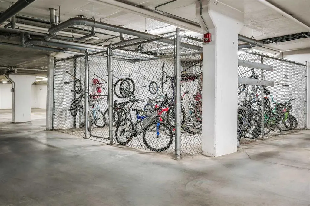 181 Skyview Ranch Manor NE, #2212