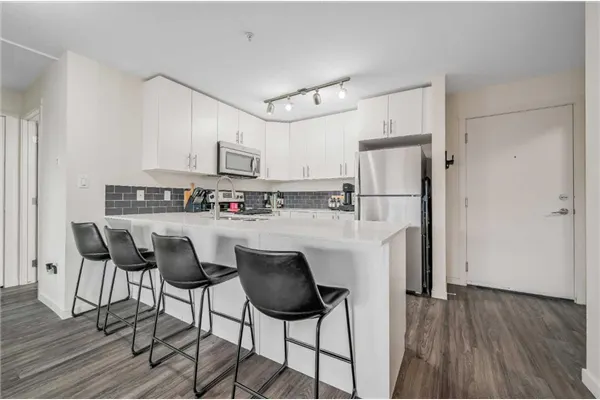 181 Skyview Ranch Manor NE, #2212