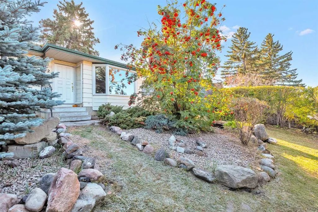 212 Dovercrest Place SE