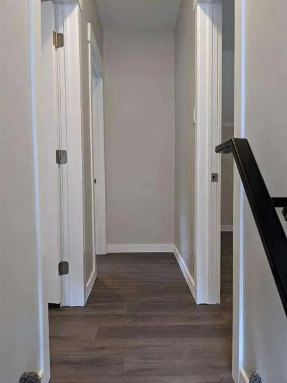 866 Balmoral Street SE