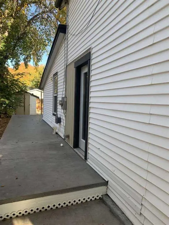 866 Balmoral Street SE