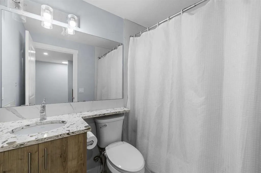 8 Martin Crossing Crescent NE