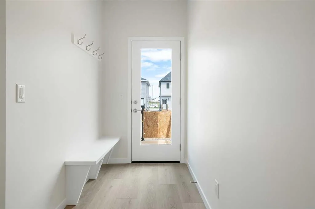 135 Creekview Gardens SW