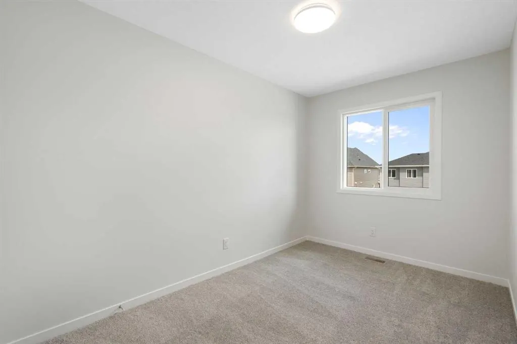 135 Creekview Gardens SW