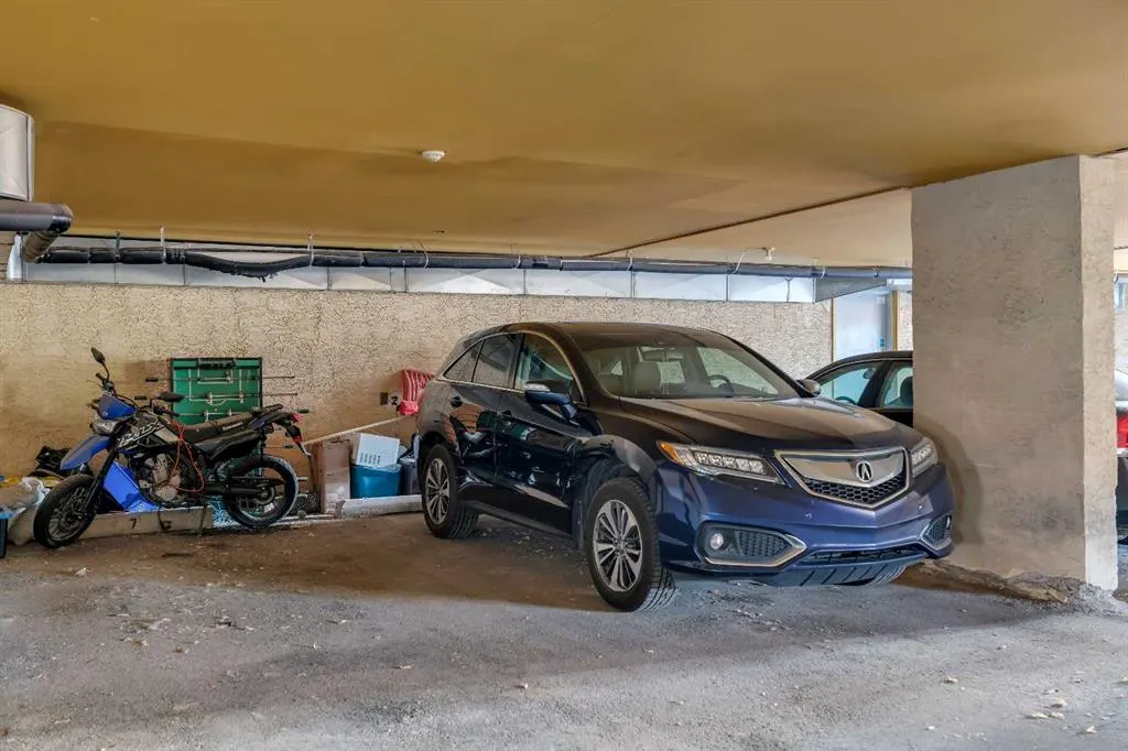 6203 Bowness Road NW, #2