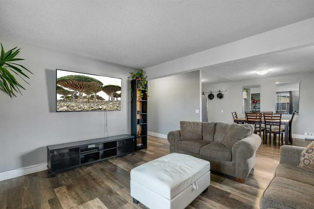 6203 Bowness Road NW, #2