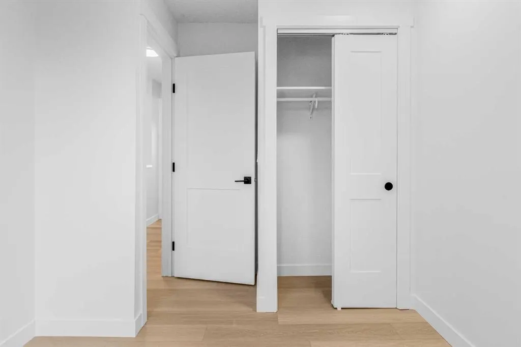 112 Erin Grove Close SE, #2