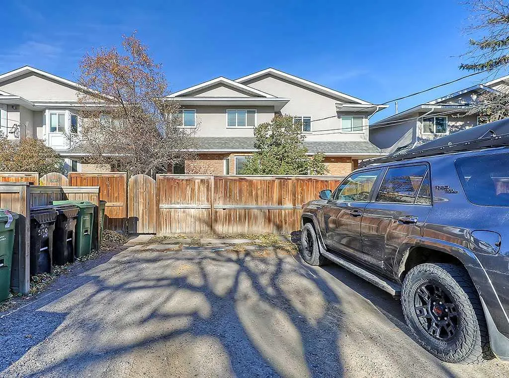 2127 34 Avenue SW, #2