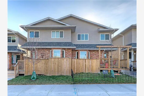 2127 34 Avenue SW, #2