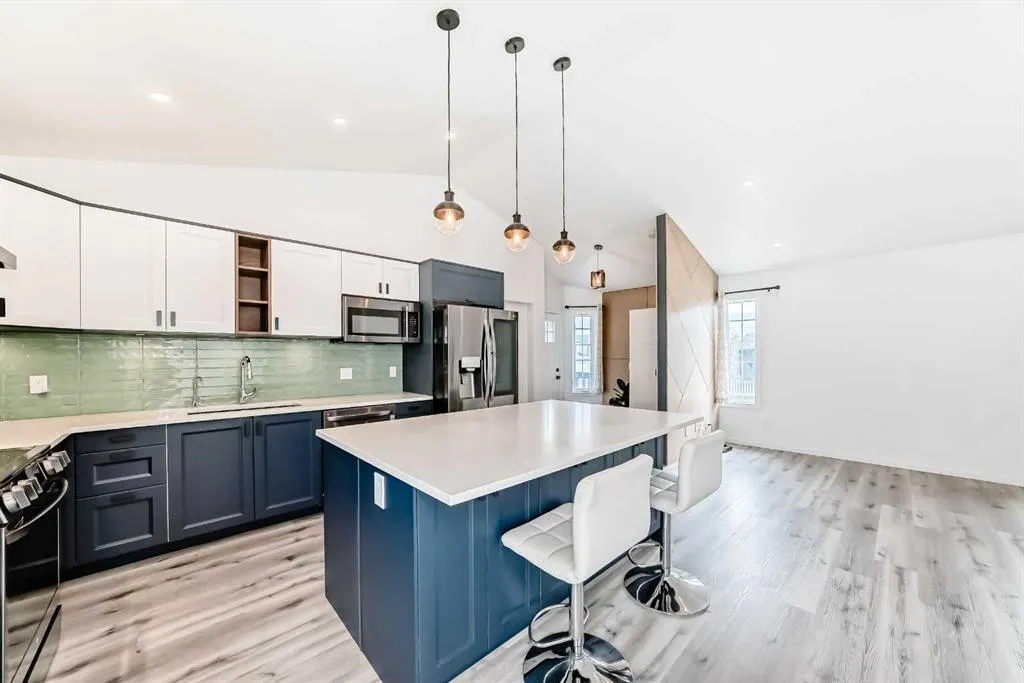 12650 Coventry Hills Way NE