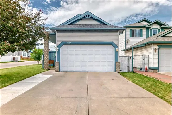 12650 Coventry Hills Way NE