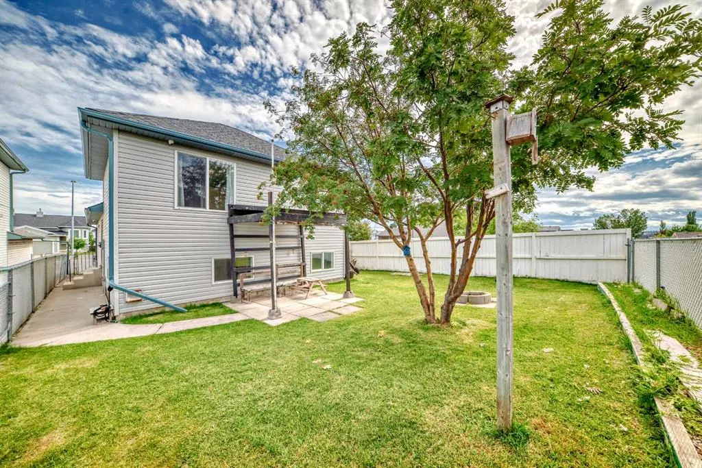 12650 Coventry Hills Way NE