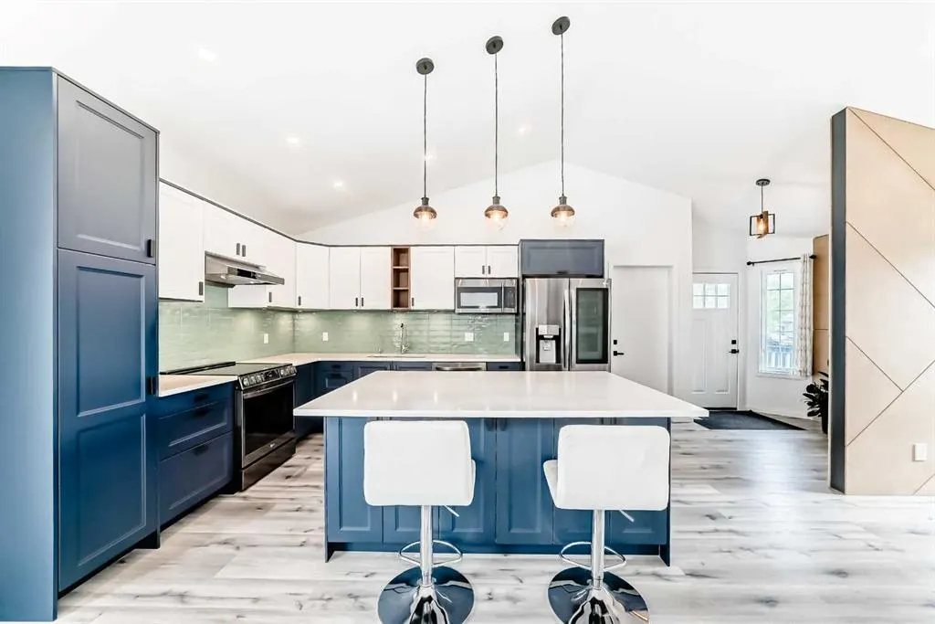 12650 Coventry Hills Way NE