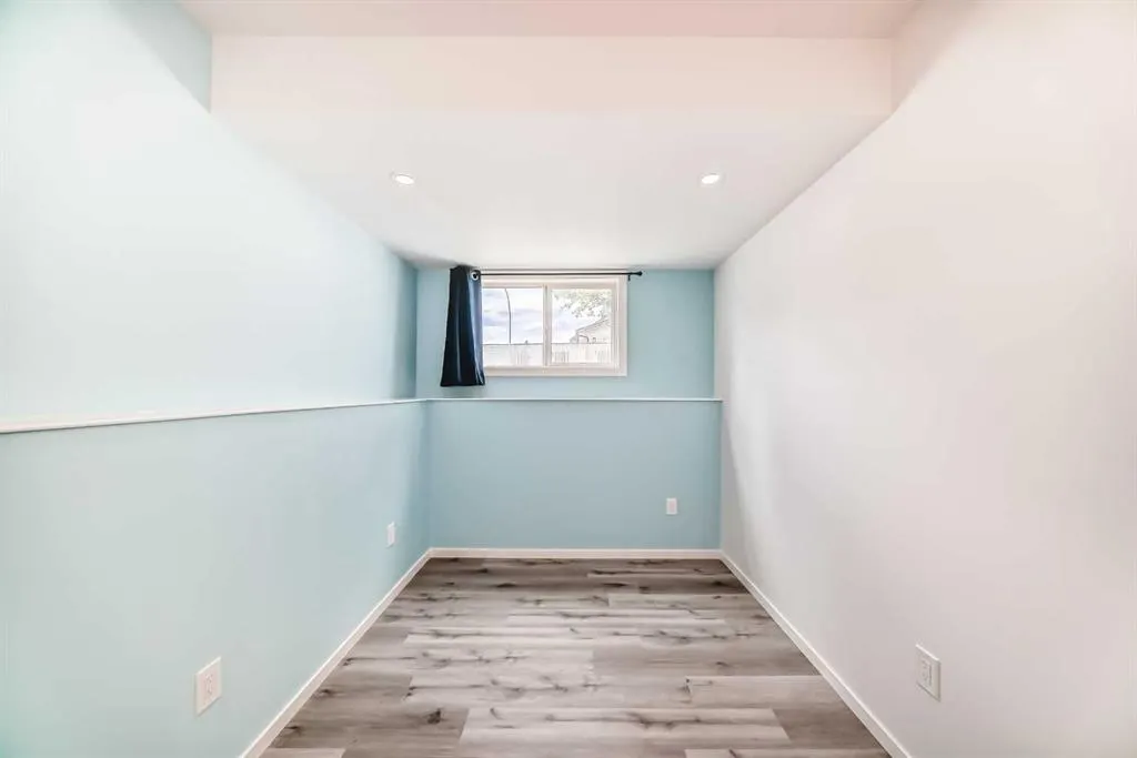 12650 Coventry Hills Way NE